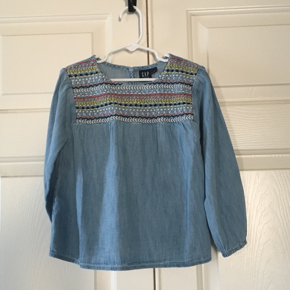 New top from Gapkids.